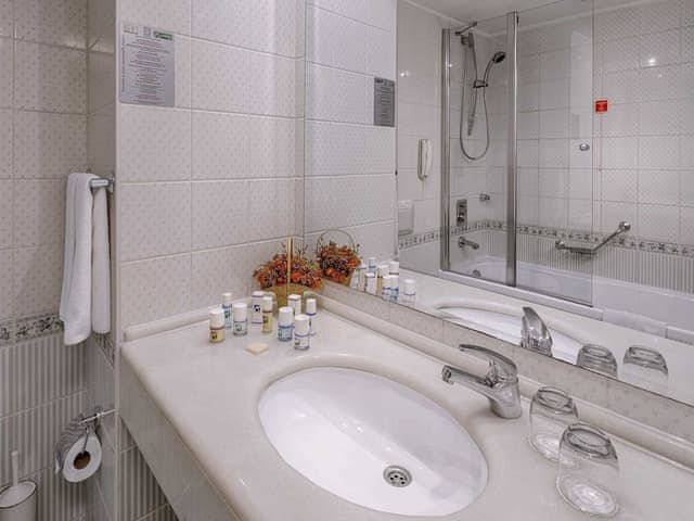 Standard Double or Twin Room, Partial Sea View