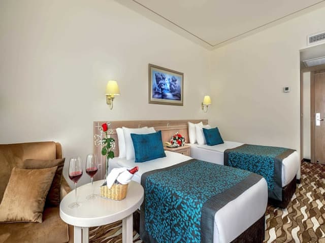 Çift Kişilik veya İki Yataklı Oda