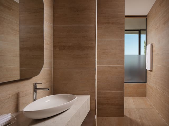 Suite, 1 King Bed, Sea View (Balcony)