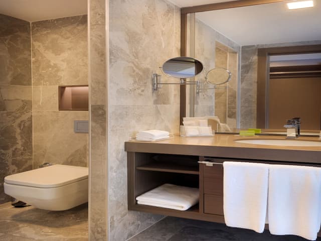 Room, 1 King Bed, Balcony (View)