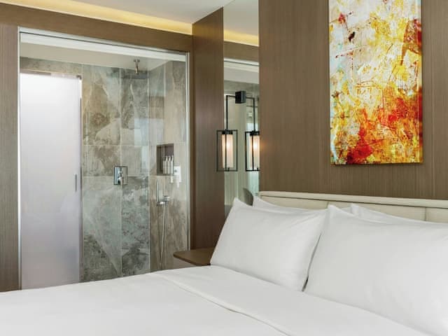 Room, 1 King Bed, Balcony (View)