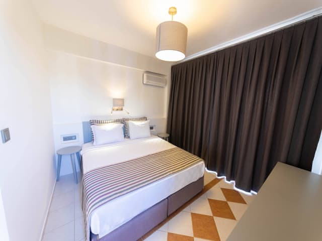 Deluxe Room, 1 Double or 2 Twin Beds, Balcony