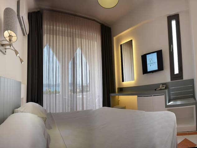 Deluxe Room, 1 Double or 2 Twin Beds, Balcony