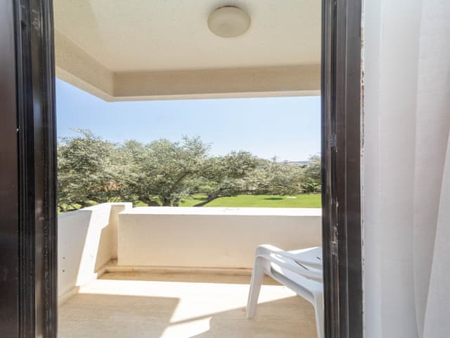 Economy Twin Room, Balcony