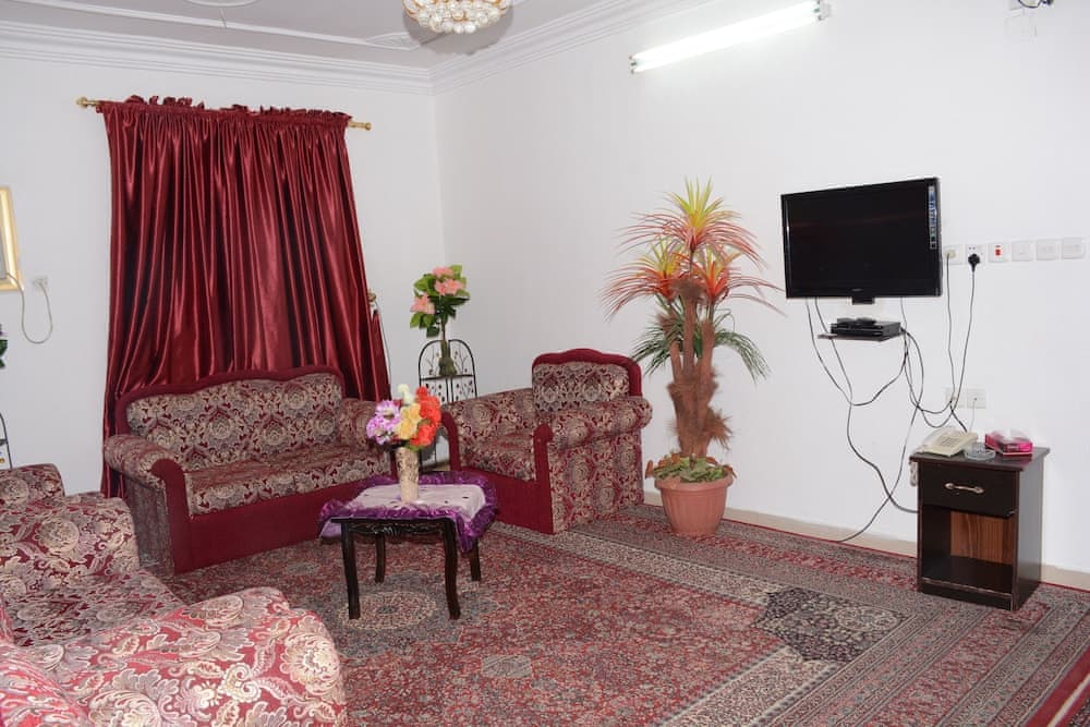 Al Eairy Furnished apt Al Madinah 1