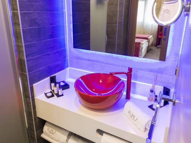 Superior Oda, Şehir Manzaralı