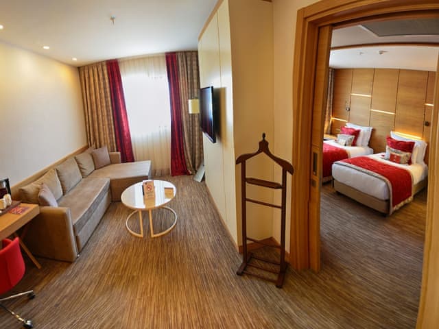 Deluxe Suite, Sea View