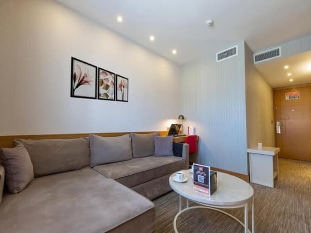 Deluxe Suite, Sea View