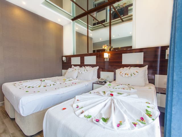 Deluxe Room, Balcony