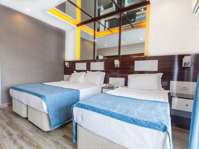 Deluxe Room, Balcony