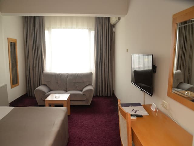 Standard Double Room, 1 Double Bed, River View
