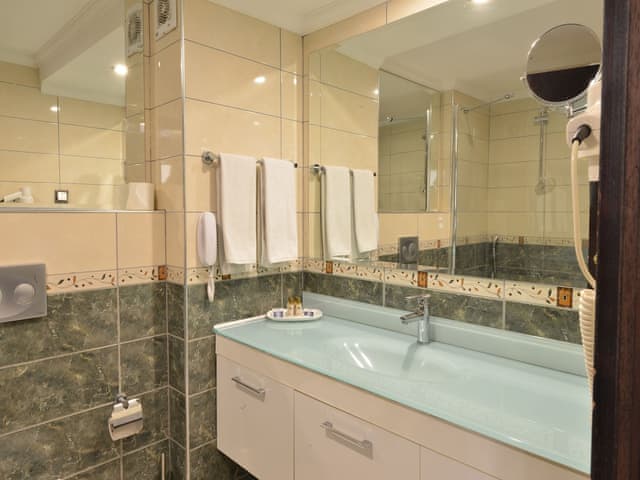 Standart Üç Kişilik Oda