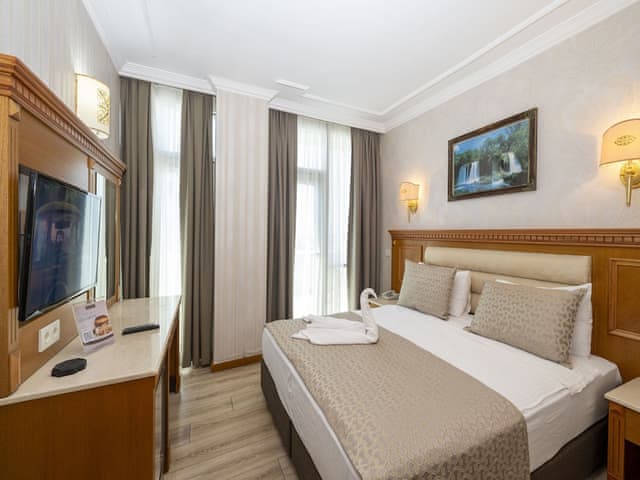 Family Room, Terrace, Partial Sea View