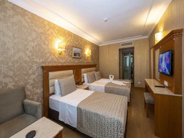 Üç Kişilik Aile Odası