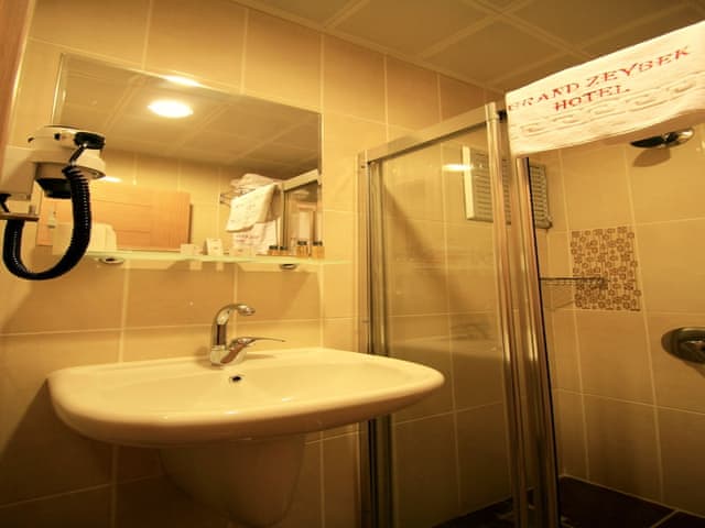 Classic Quadruple Room, Multiple Beds, Smoking