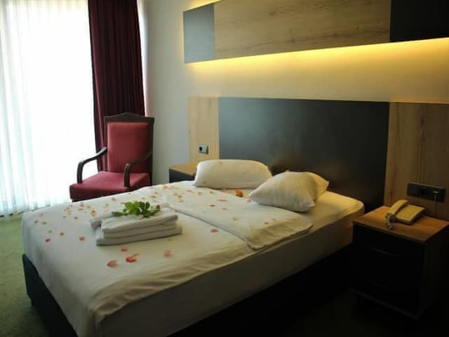 Standard Double Room, 1 Double Bed, Garden View