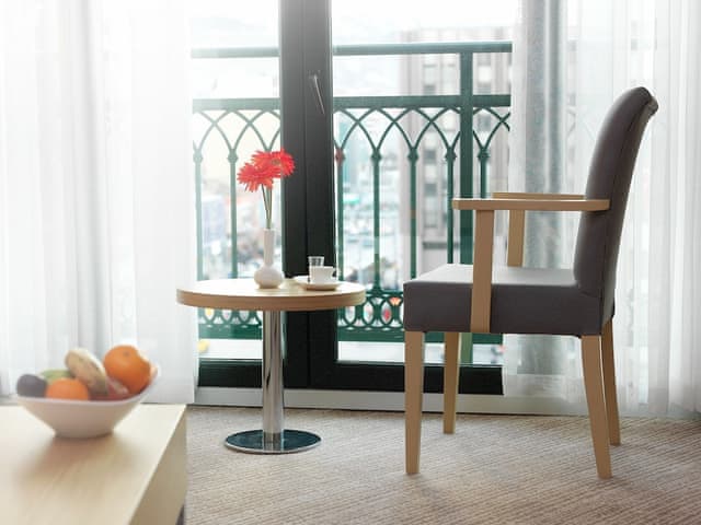 Suite, 1 King Bed with Sofa bed, Balcony, Corner