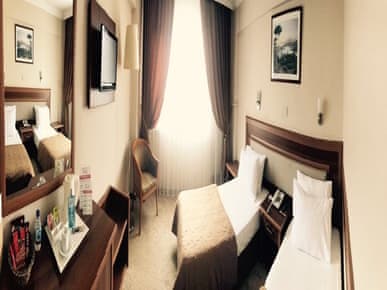 Deluxe Çift Kişilik veya İki Tek Kişilik Yataklı Oda