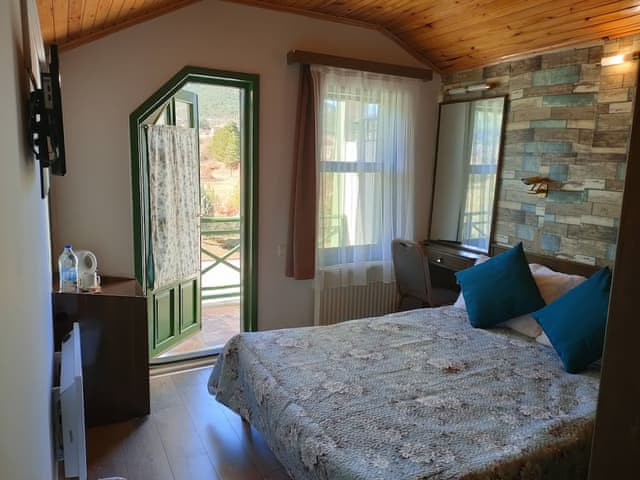 Double Room, Mountain View