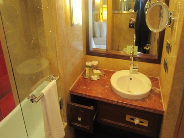 Room, 1 King Bed, Accessible