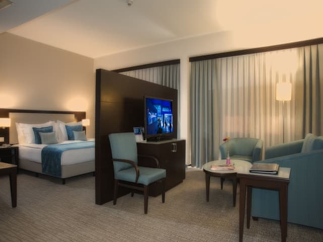 Junior Suite, Balcony, City View