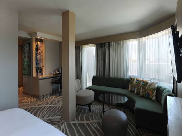 Suite, 1 Queen Bed (Bosphorus)