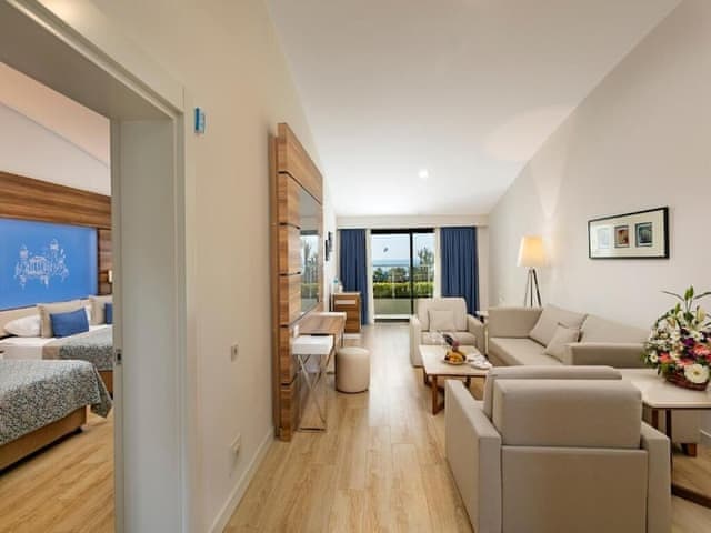 Jacuzzi Suite