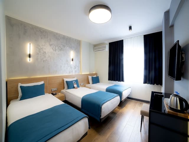 Triple Room, 3 Twin Beds