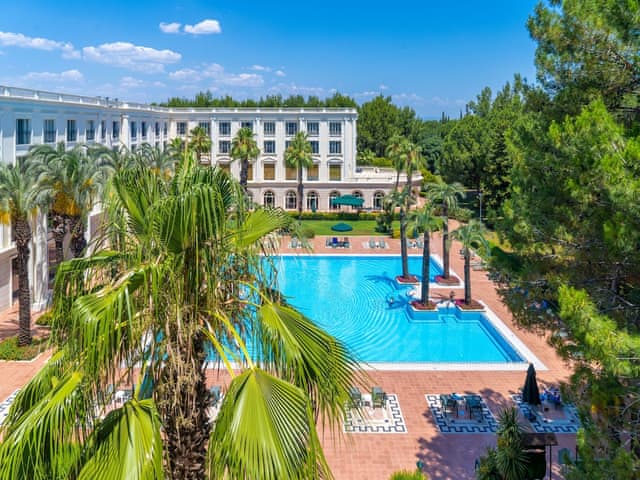 Junior Suite, 1 Queen Bed