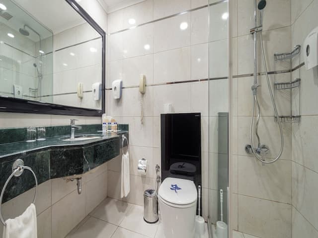 Club Standard Room Bay Window