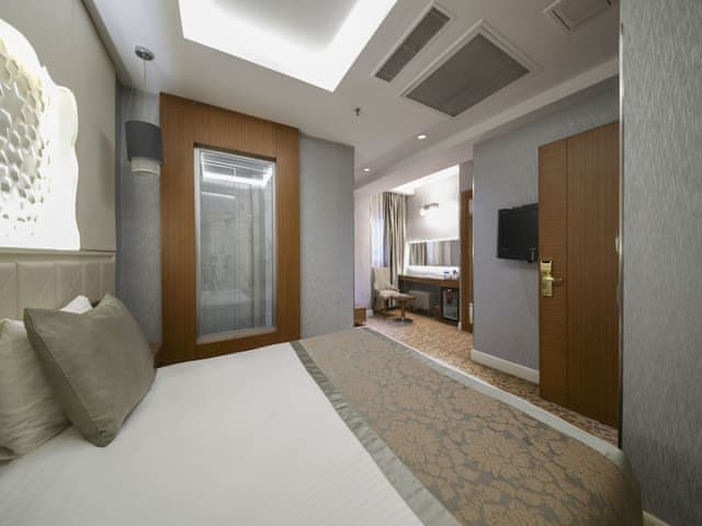 Club Double or Twin Room, 1 Double or 2 Twin Beds, Ground Floor