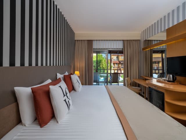 Family Room, Pool view