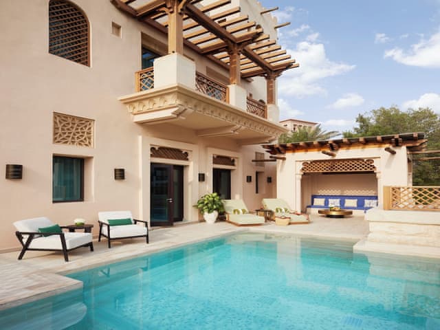 Royal Villa (Malakiya)