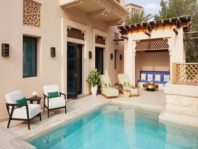 Royal Villa (Malakiya)