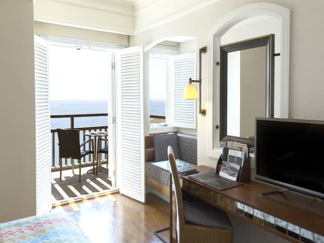 Deluxe Room, 1 King Bed (Grand)