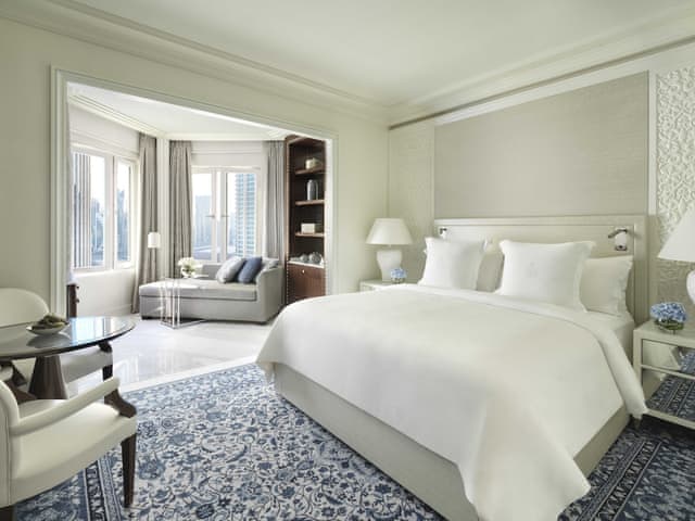 Deluxe Room, 1 King Bed, City View