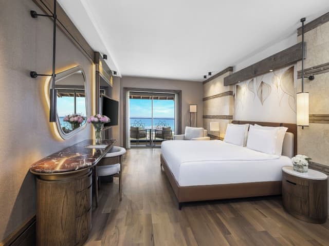 Deluxe Room, 1 King Bed, Sea View