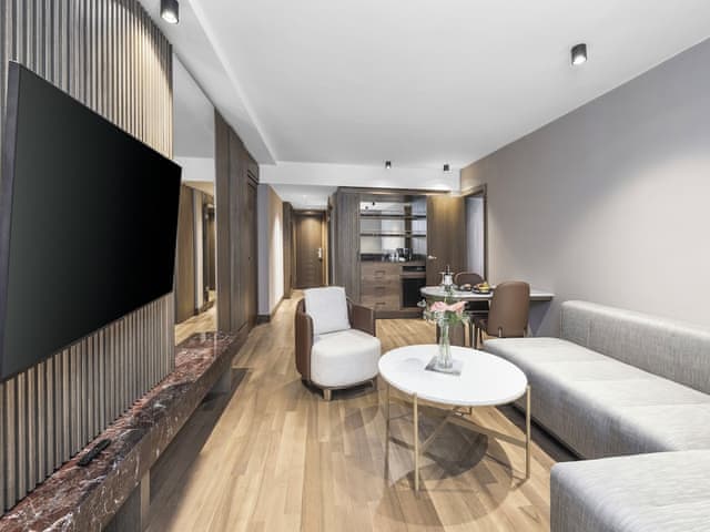 Suite, 1 King Bed, Sea View