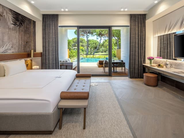 Suite, 1 King Bed with Sofa bed, Golf View (Lagoon Golf Suite)