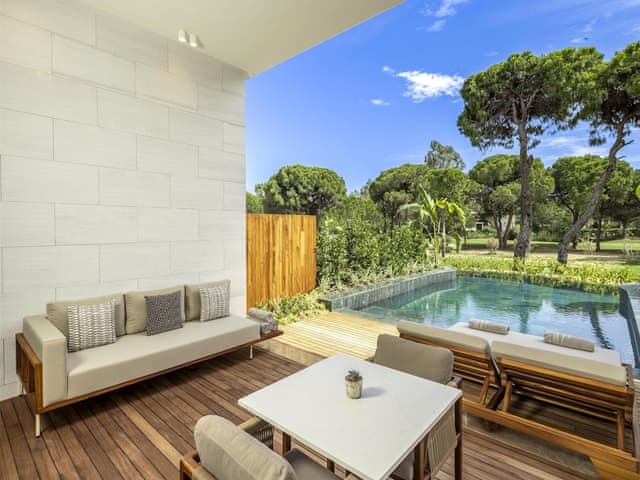 Suite, 1 King Bed with Sofa bed, Golf View (Lagoon Golf Suite)