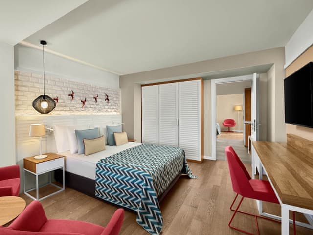 Family Room, 2 Bedrooms