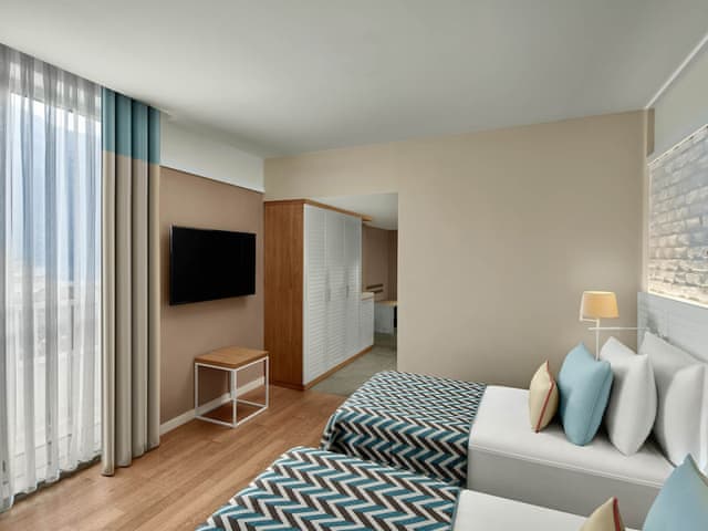 Family Room, 2 Bedrooms