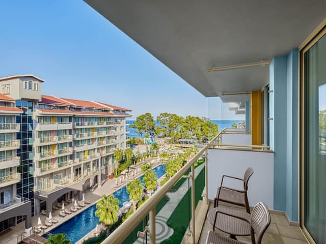 Superior Double or Twin Room, Partial Sea View
