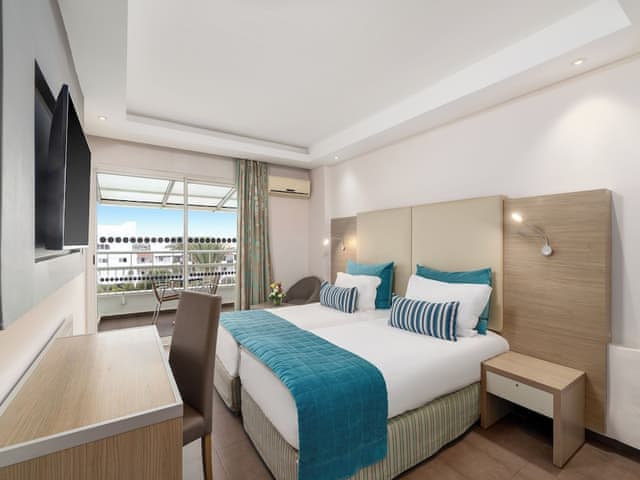 Superior Twin Room, Pool View