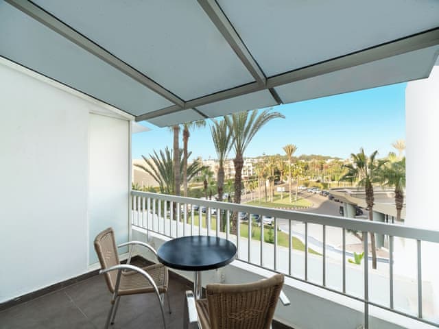 Standard Triple Room, Garden View