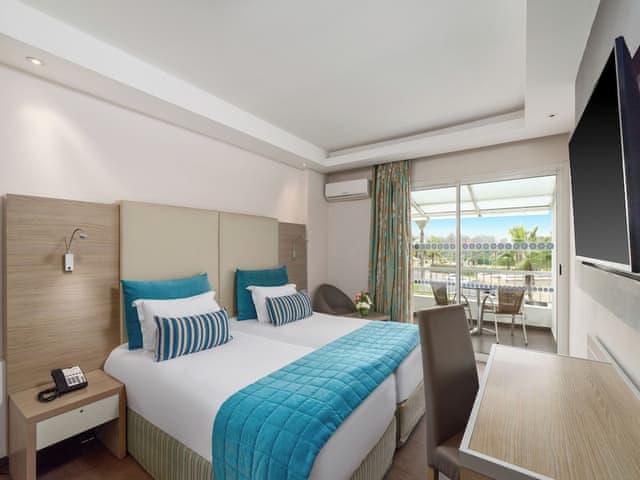 Standard Twin Room, Garden View