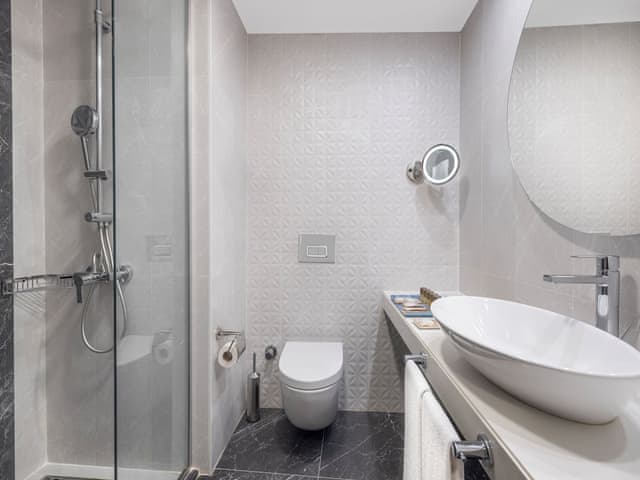 Deluxe Family Suite with Sea View and Balcony