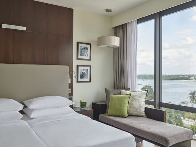 Executive Suite (Regency)