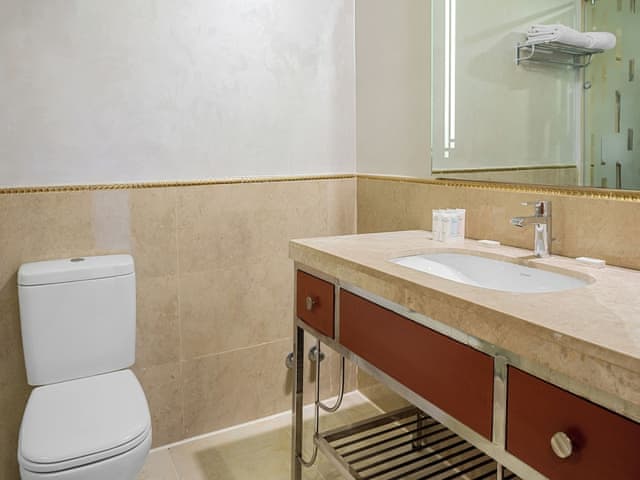 Delüks Çift Kişilik Oda