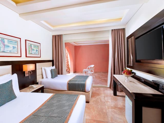 Deluxe Family Room with Pool View ( 2 Adults + 2 Children )